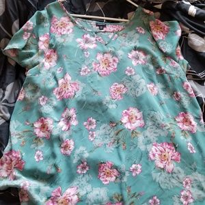 Torrid size 4 blouse